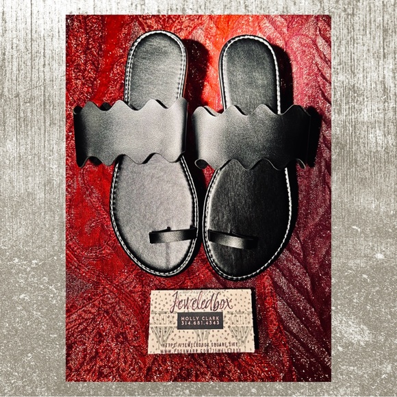 Toe Ring Slip On Sandal - Picture 2 of 8